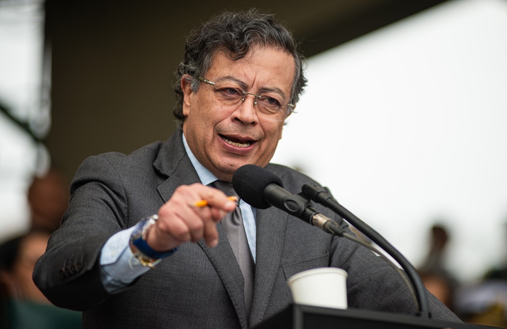 رئيس كولومبيا يتحدى قرار ترامب بشأن فنزويلا