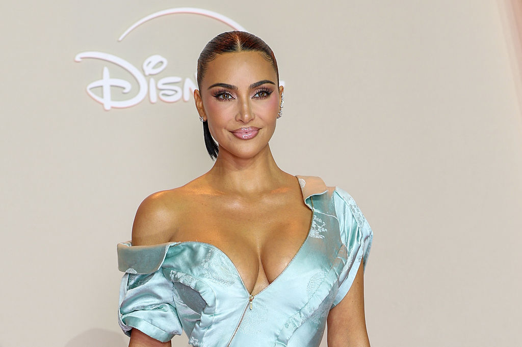 طبيب يكشف ما يحدث في دماغ كيم كارداشيان