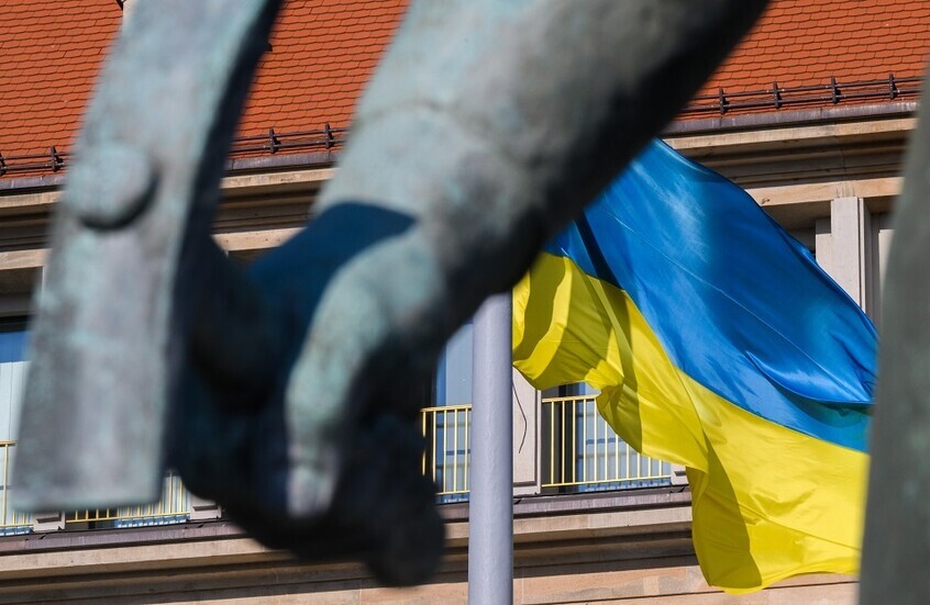 خبير استخبارات: كييف ستقدم تنازلات إقليمية تحت ضغط الولايات المتحدة