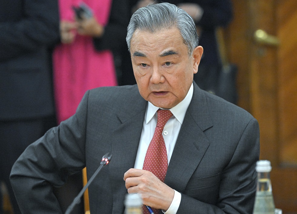 وانغ يي: الصين تدعم جميع الجهود الرامية إلى تحقيق السلام في أوكرانيا