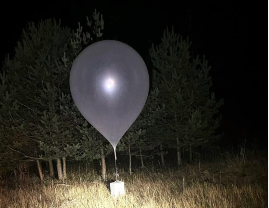 فنلندا: إلغاء رحلة جوية إلى ليتوانيا بسبب "مناطيد المهربين"