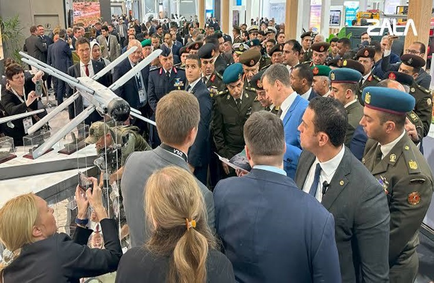 وزير الدفاع المصري يتفقد سلاحا روسيا خطيرا