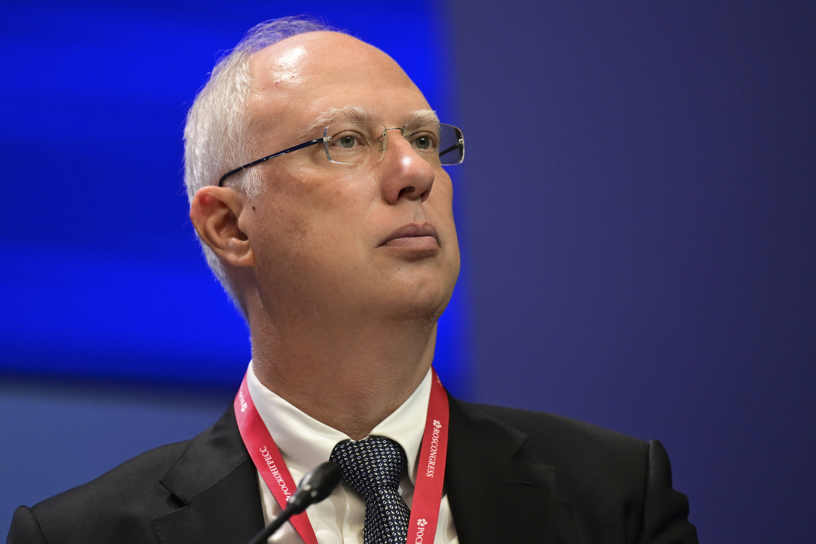 دميترييف: ميرتس شوه سمعته بسياساته التي تقوض محادثات السلام