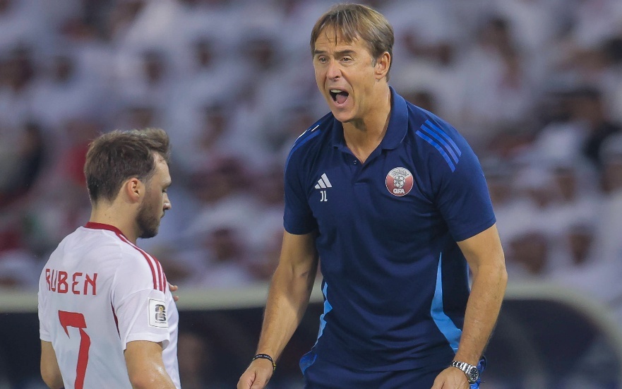 مدرب قطر يوجه أعين فيفا نحو المباراة المصيرية بين سوريا وفلسطين في كأس العرب