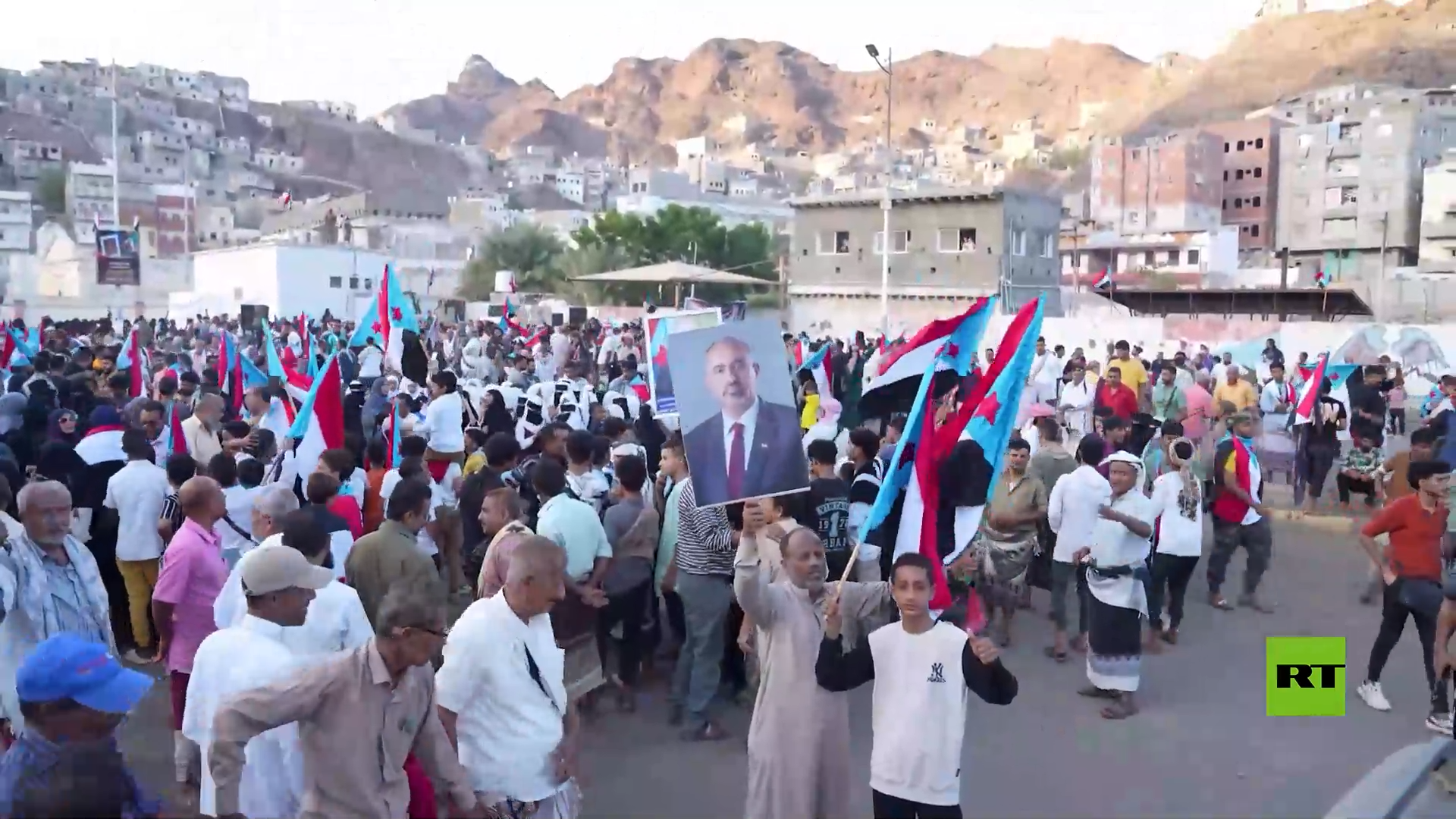 اليمن عدن تحتفل بسيطرة القوات الجنوبية على وادي وصحراء حضرموت