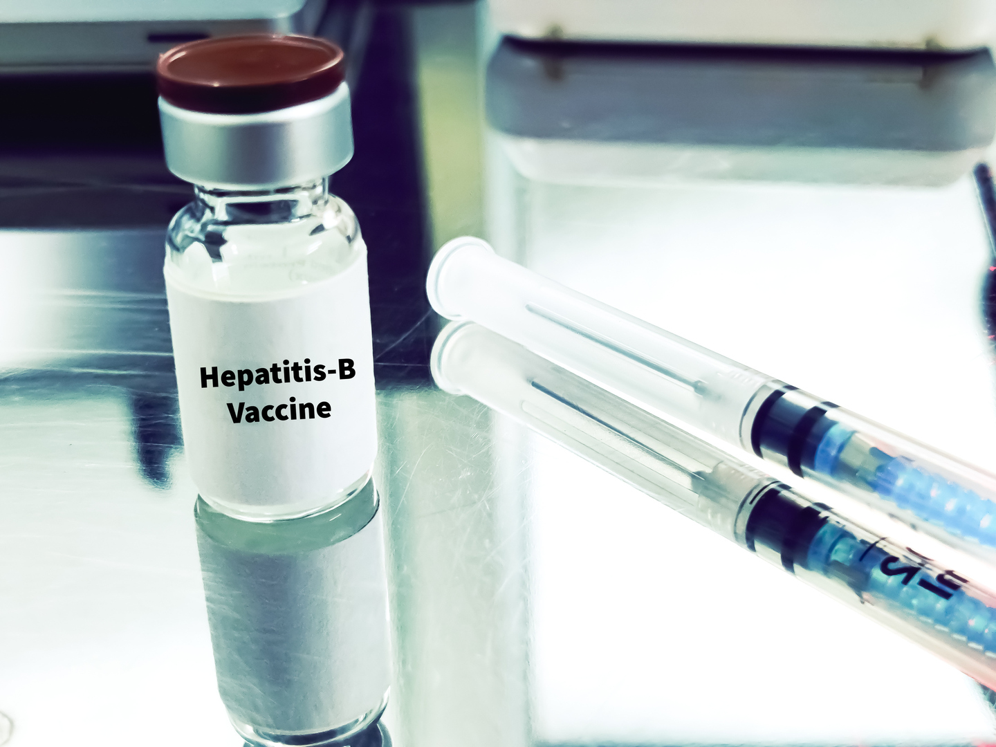 لجنة استشارية أمريكية تنهي التوصية بتطعيم جميع الأطفال بلقاح التهاب الكبد الوبائي "ب" عند الولادة