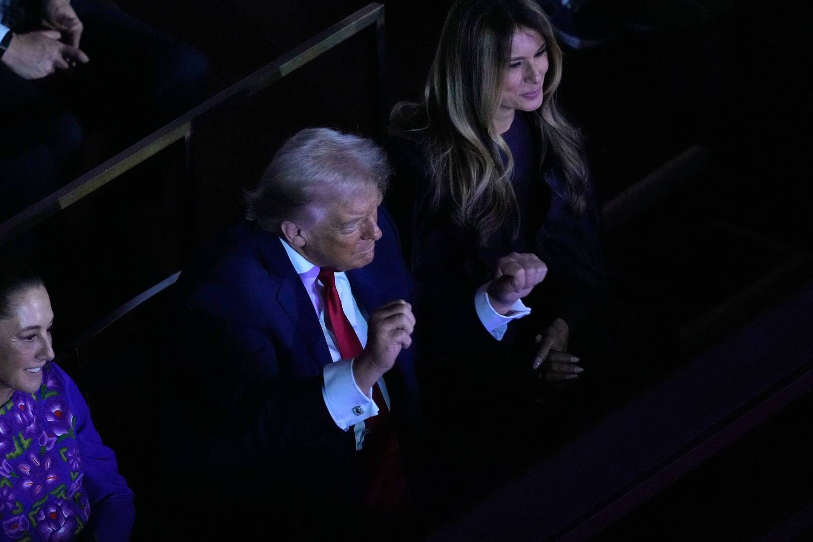 بالرقصة المثيرة.. ترامب اختتم فعاليات قرعة كأس العالم 2026 (فيديو)