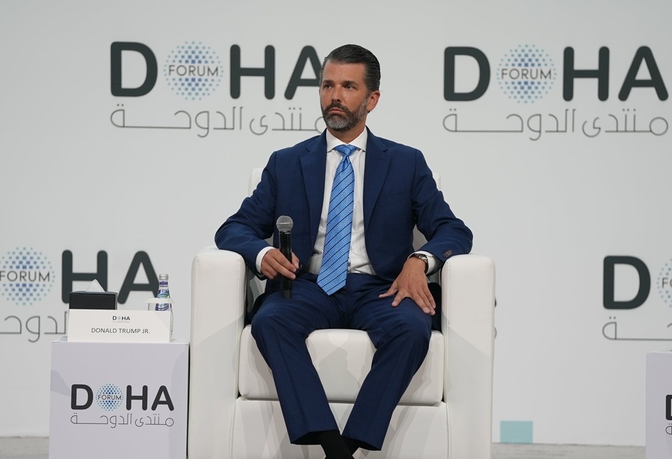 نجل ترامب يرجح إنهاء الدعم الأمريكي لكييف ويتهم النخب الأوكرانية بـ"الفساد"