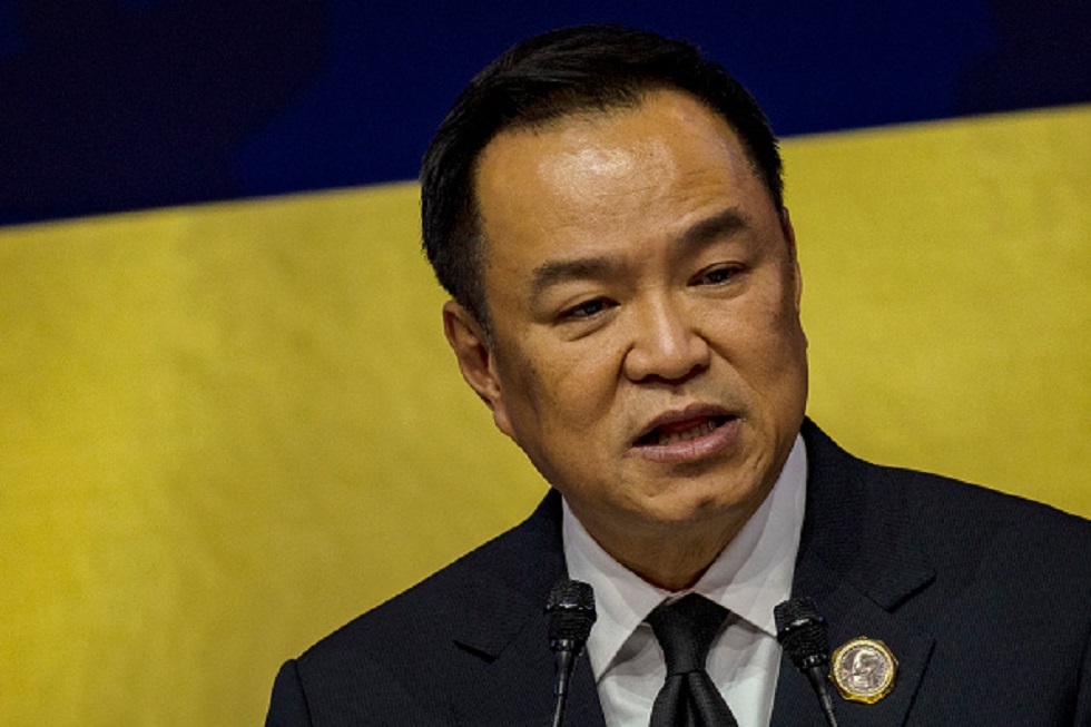 رئيس وزراء تايلاند يحث المواطنين عن دعم العملية العسكرية على الحدود مع كمبوديا