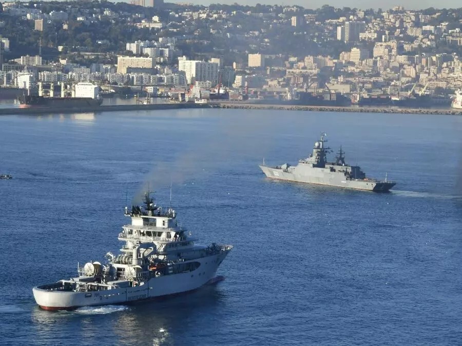 وصول سفينة "بويكي" الحربية الروسية إلى ميناء الجزائر في زيارة عمل