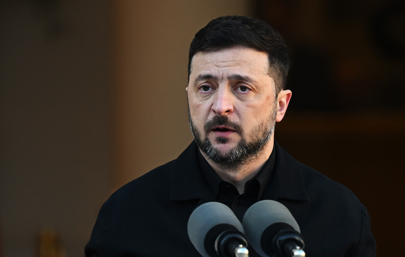 زيلينسكي: مباحثات لندن مثمرة.. وخطة جديدة من 20 بندا ستعرض على واشنطن غدا دون توافق حول ملف الأراضي