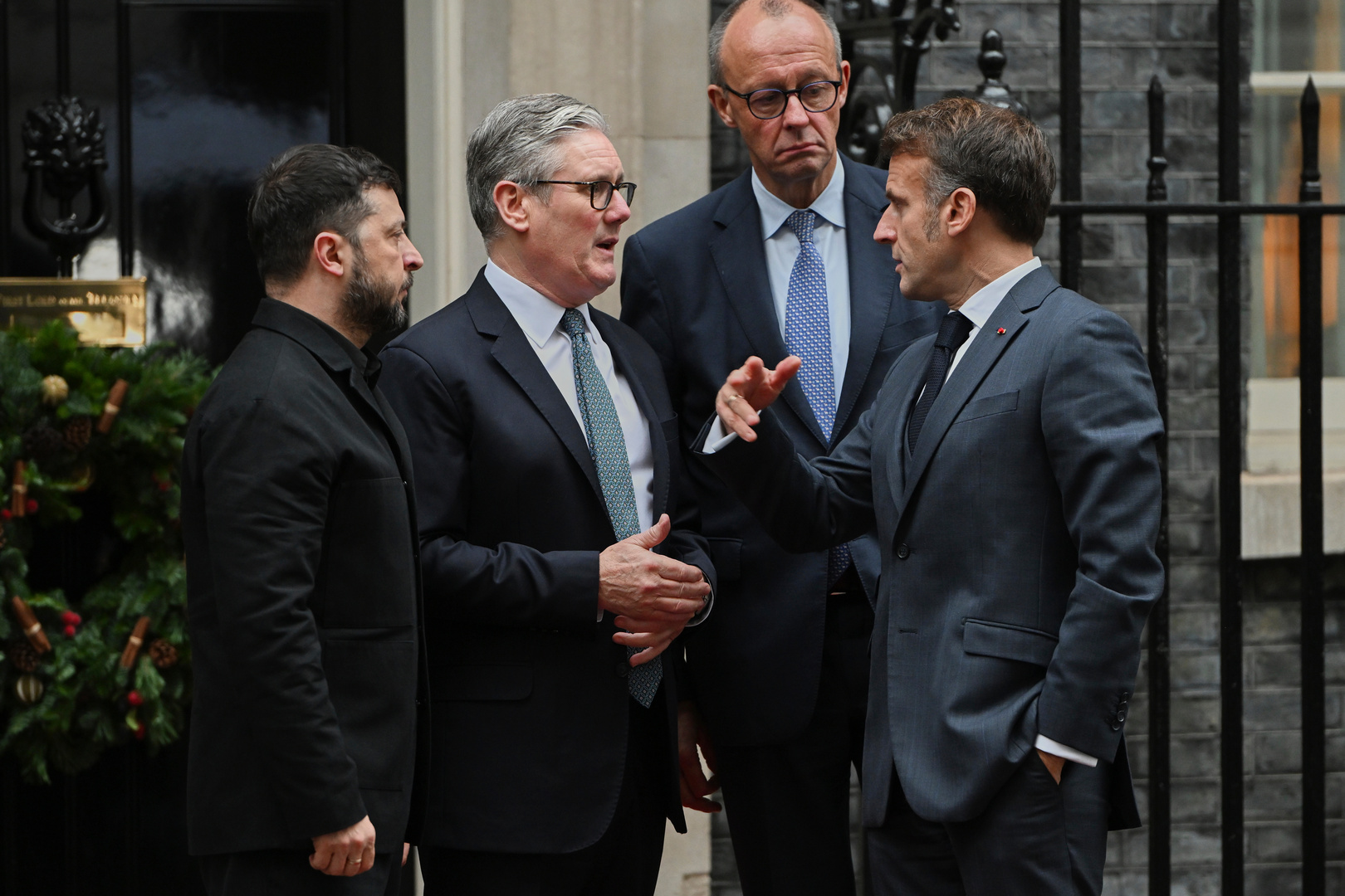 "تايمز": الدول الأوروبية ستعلن عن الاتفاق على مصادرة الأصول الروسية خلال أيام