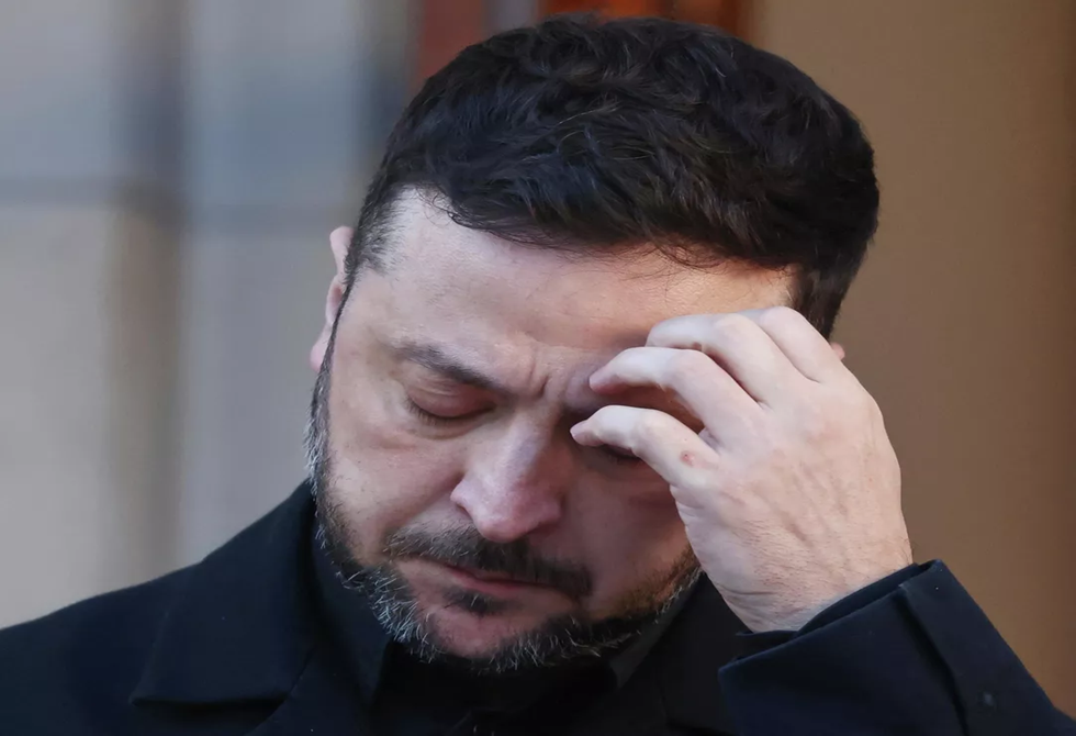 نائب أوكراني: زيلينسكي أغضب واشنطن بمحاولاته إطالة أمد مفاوضات التسوية