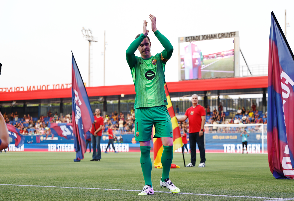 تير شتيغن يعود إلى قائمة برشلونة بعد غياب طويل