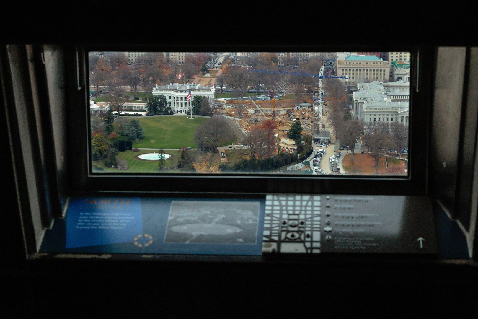 أعمال البناء في قاعة الرقص الفاخرة في البيت الأبيض (إكس)