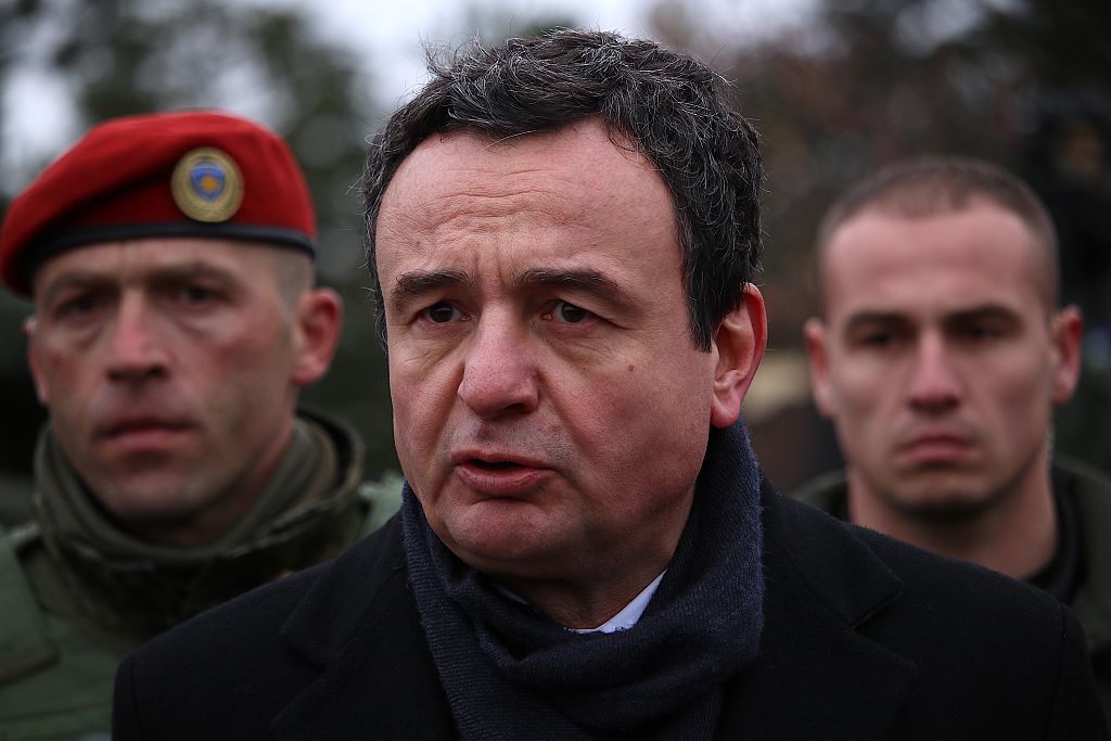 كوسوفو تبدأ استقبال مرحّلين من الولايات المتحدة ضمن اتفاقات تعاون متنامية