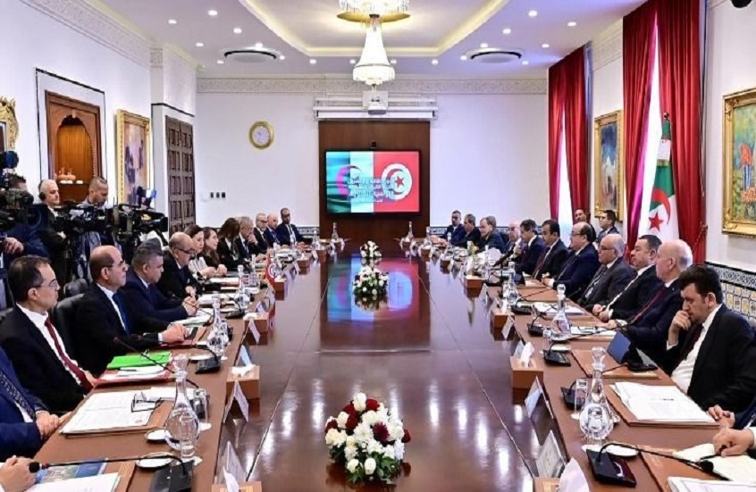 تونس والجزائر توقعان 25 اتفاقية في أعمال اللجنة المشتركة الكبرى
