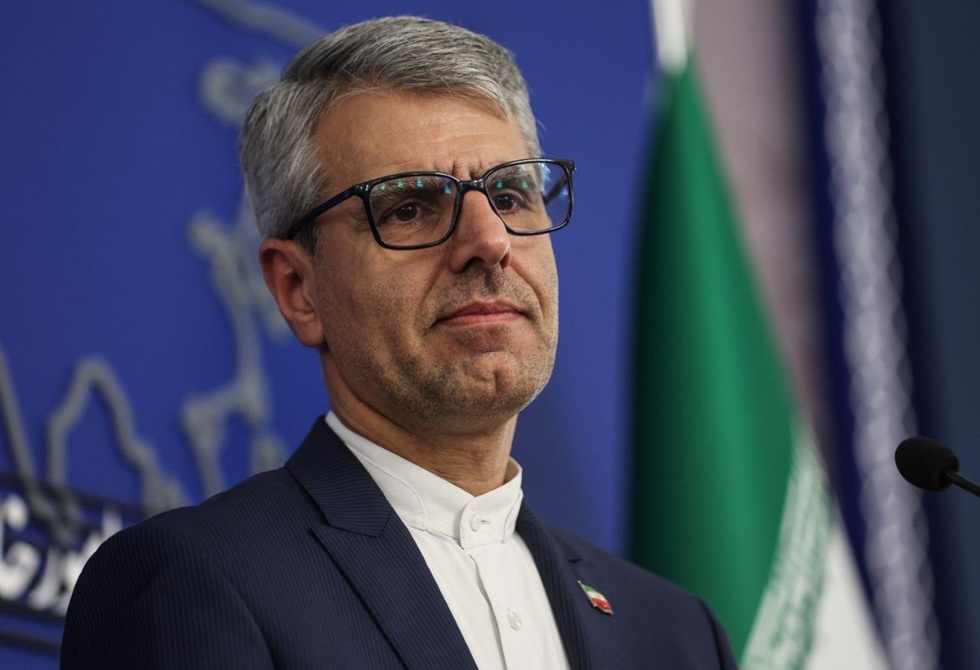 الخارجية الإيرانية: علاقتنا مع لبنان قوية ونأمل باستلام سفيرنا الجديد مهامه قريبا