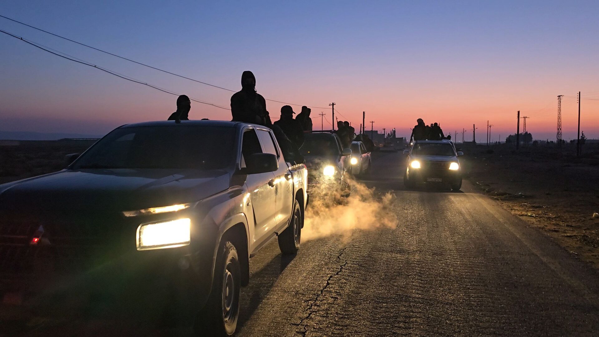 سوريا.. مقتل 4 عناصر من قوى الأمن الداخلي في إطلاق نار بمدينة معرة النعمان بريف إدلب الجنوبي