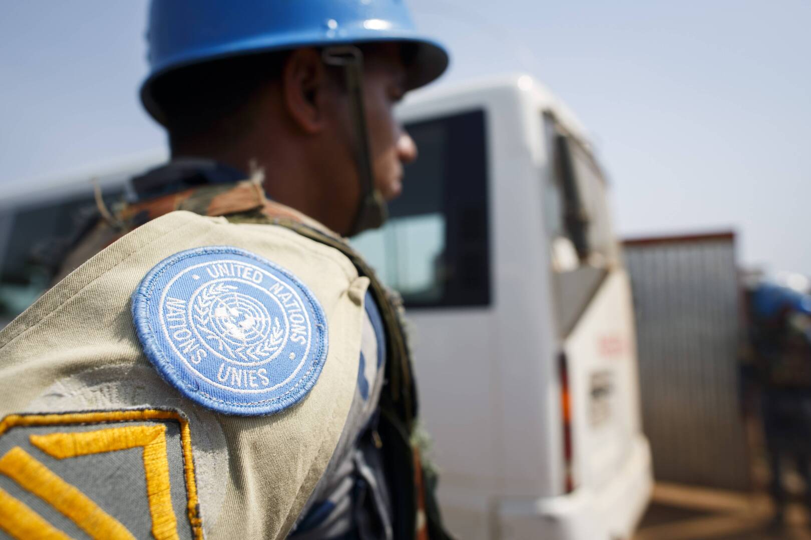 مستشار ترامب: الولايات المتحدة تدين الهجوم على القاعدة الأممية في السودان