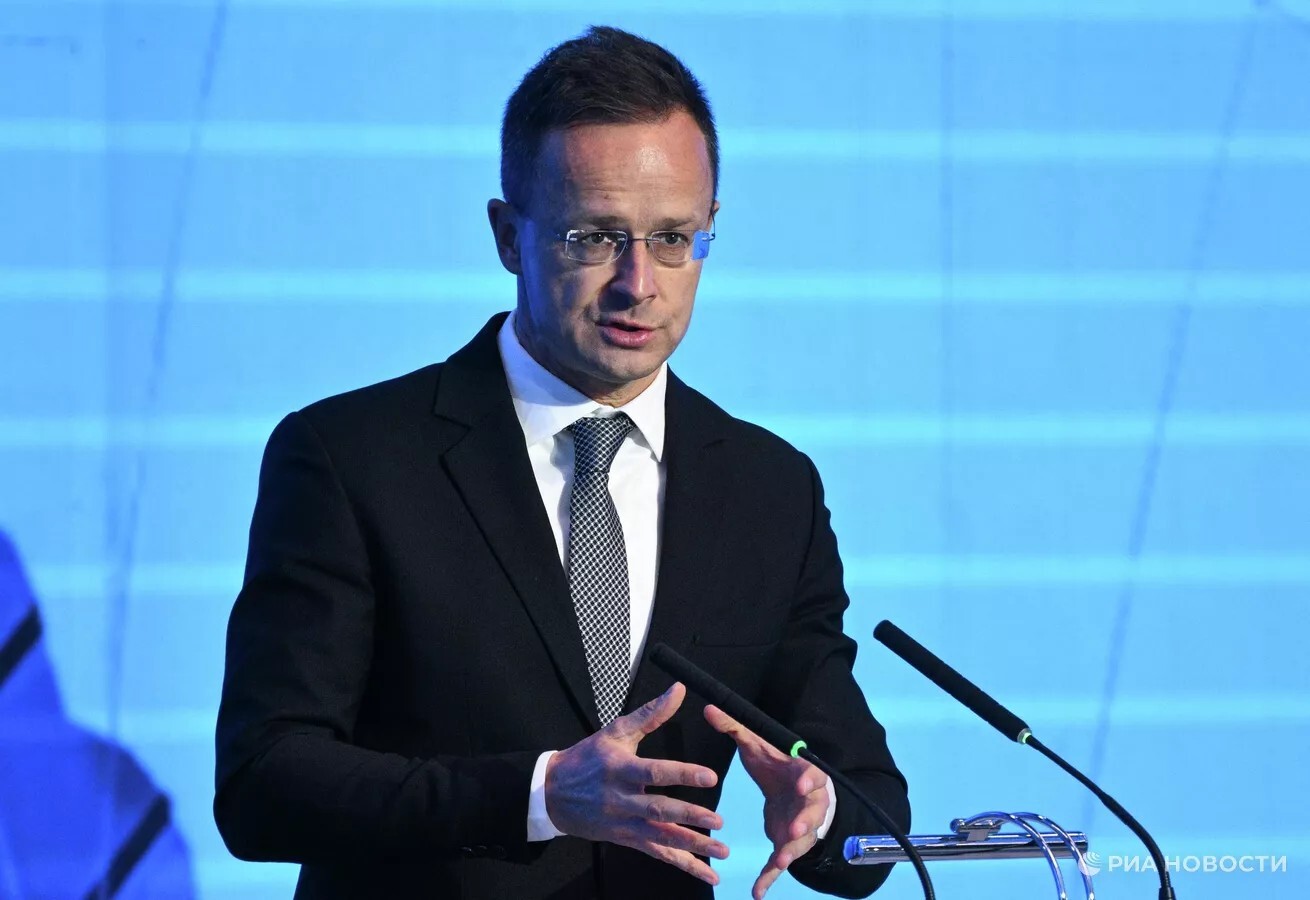 وزير الخارجية الهنغاري: لن ننجر للحرب التي تفتعلها أوروبا ضد روسيا!