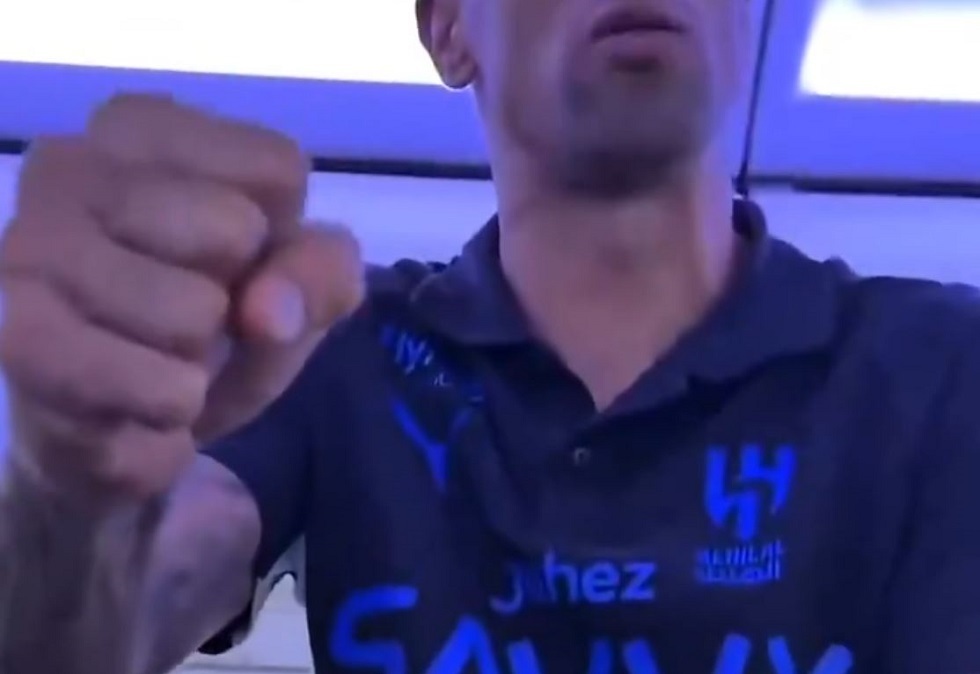 سلوك مشين في الطائرة.. لاعب نادي الهلال كانسيلو يعتدي على راكب (فيديو)