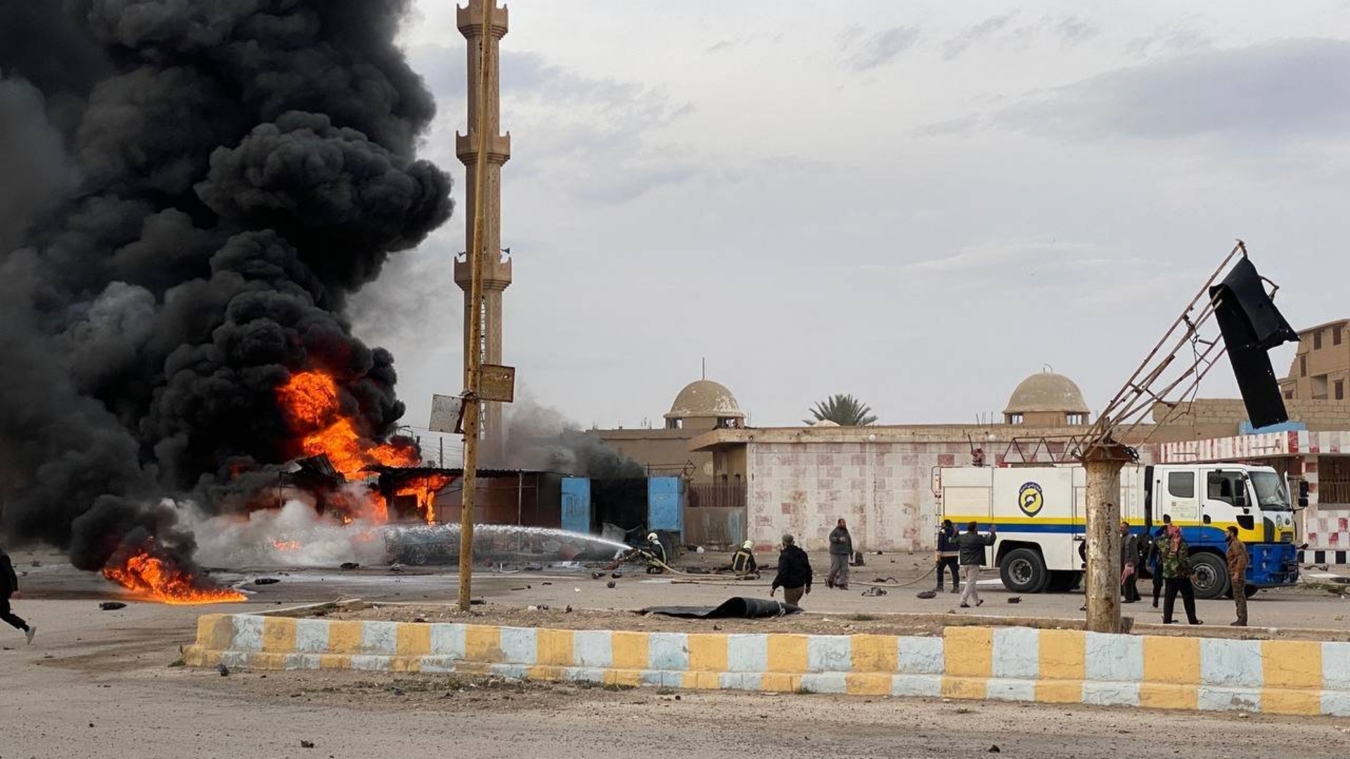 إعلام: انفجار سيارة مفخخة في البوكمال شرق سوريا