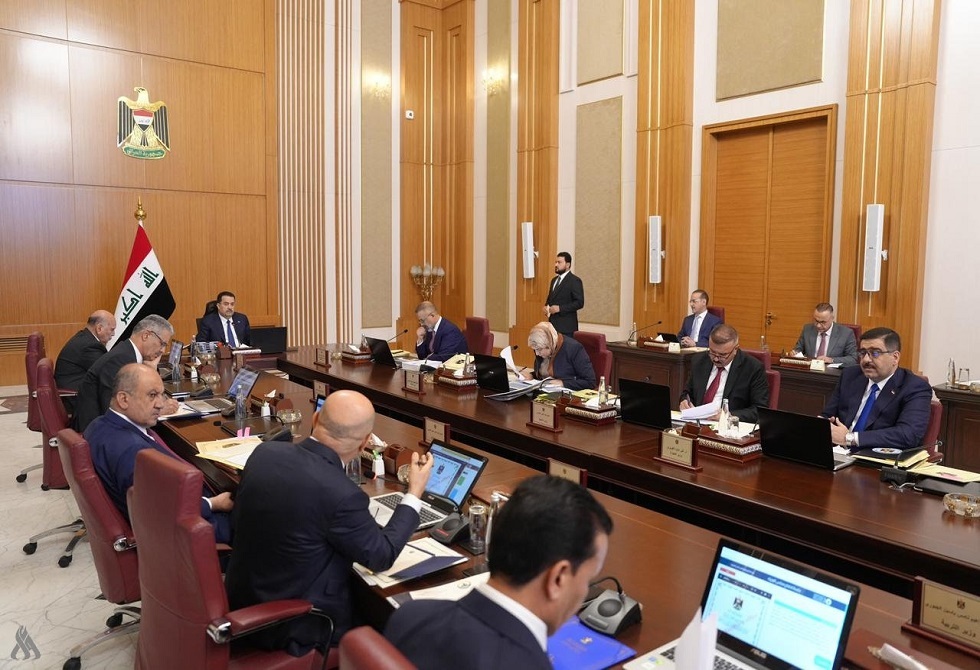 الحكومة العراقية تُعفي مسؤولين إثر تجميدهم أموال حزب الله اللبناني والحوثيين