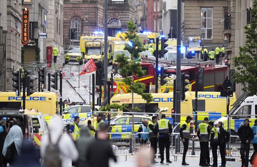 الحكم بالسجن 21 عاما ونصف العام على منفذ حادث دهس مشجعي ليفربول