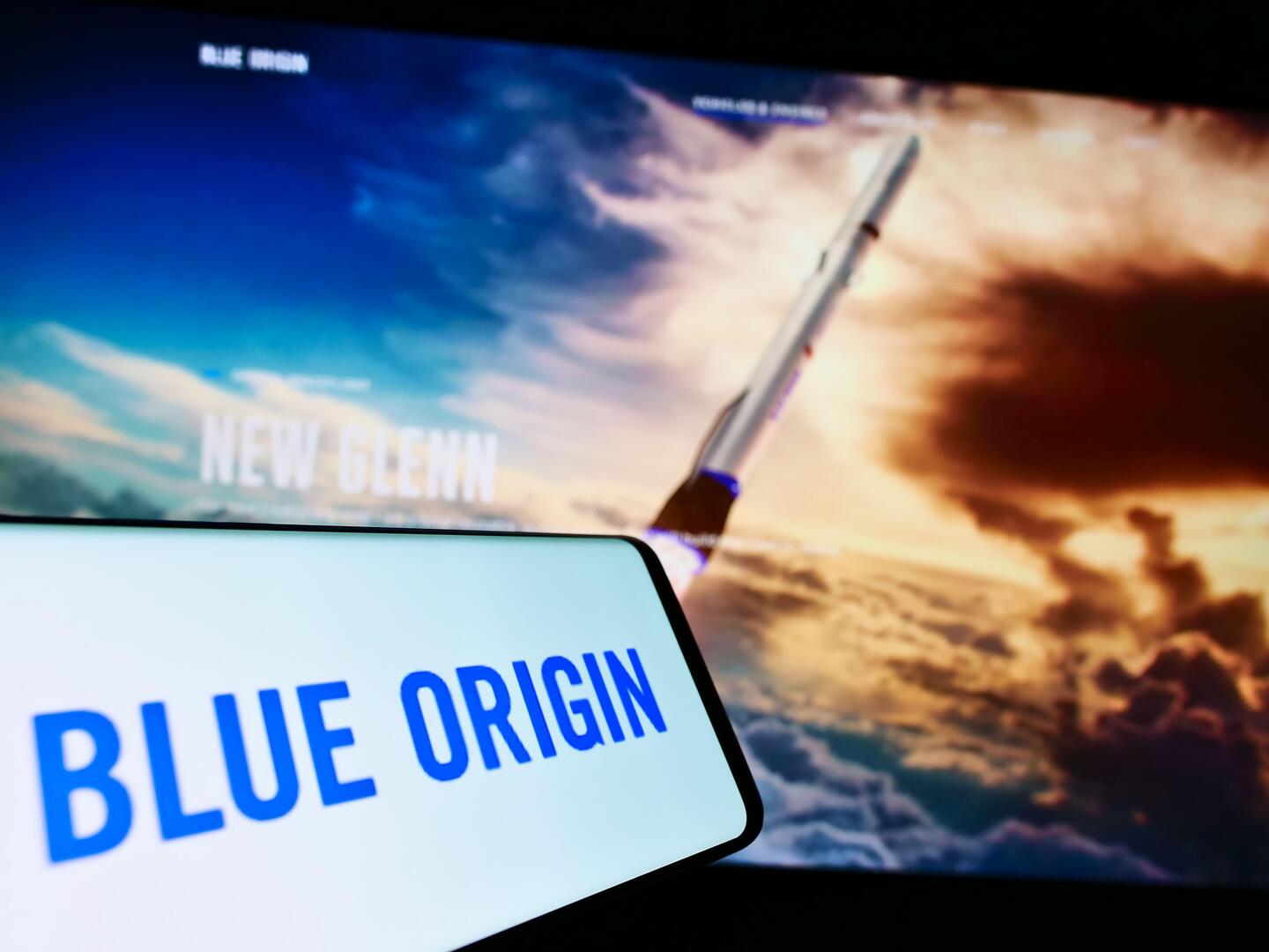 Blue Origin تضم أول راكبة تستخدم كرسيا متحركا في رحلة سياحية للفضاء