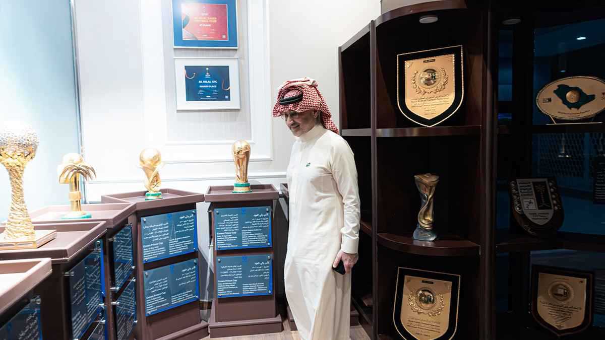 أول أهداف وطموحات الوليد بن طلال مع الهلال السعودي (فيديو)