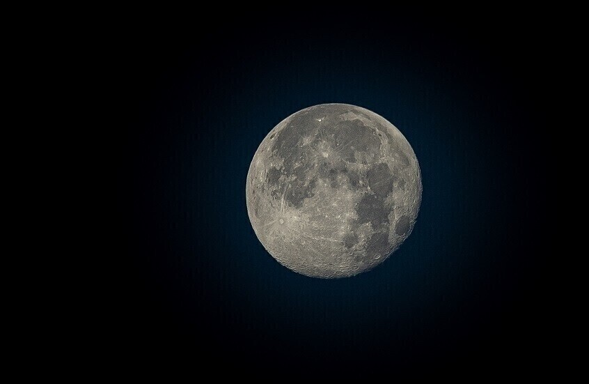 خبير صيني يشكك بقدرات الولايات المتحدة على تشغيل مفاعل نووي على القمر