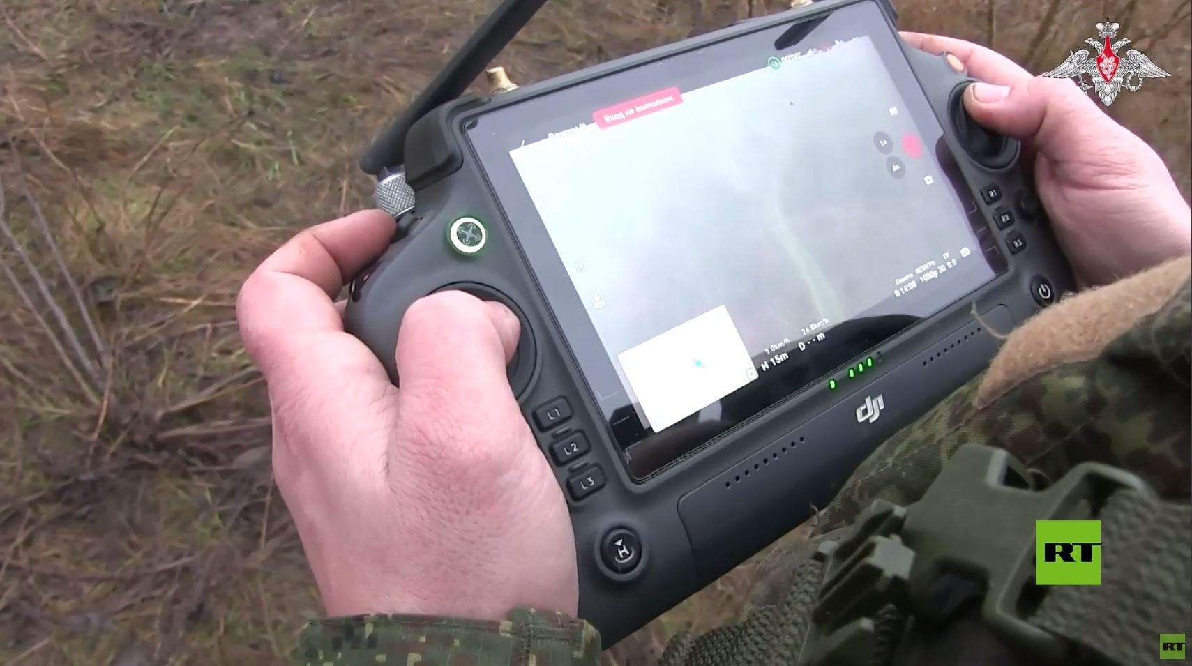 القوات الروسية تجري عمليات نزع الألغام قرب بلدة غولاي بوليه المحررة