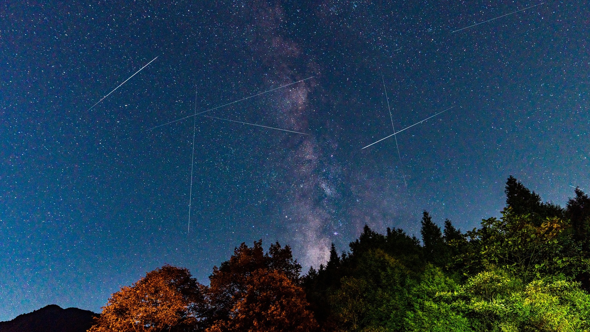 زخات شهب الرباعيات تضيء السماء مع بداية العام الجديد