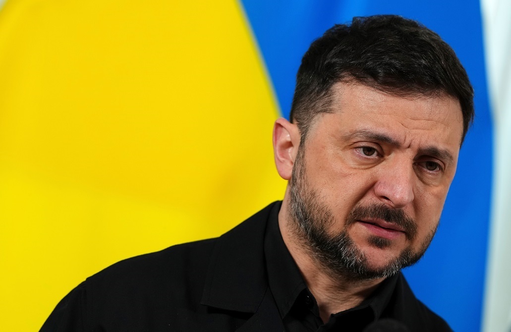 نائب أوكراني: ترامب وبوتين أرسلا إشارة واضحة لزيلينسكي