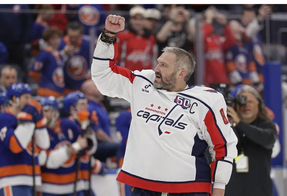 أوفيتشكين ينهي صيامه التهديفي ويسجل ضد نيو جيرسي في الدوري الأمريكي (فيديو)