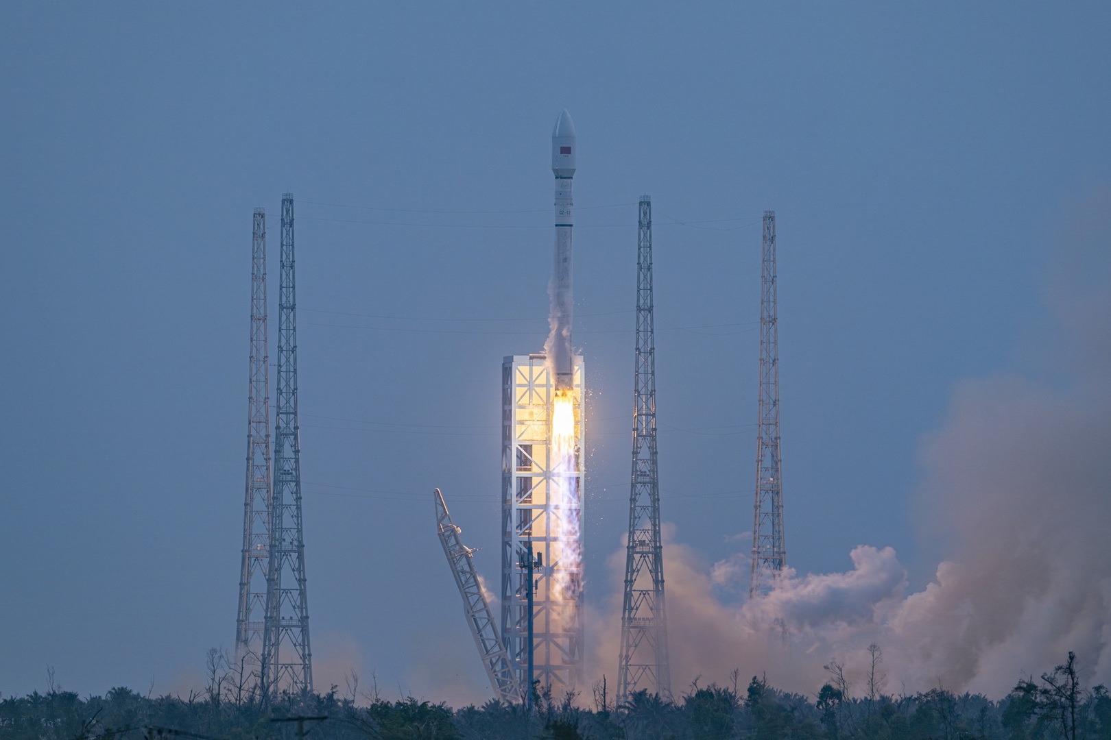 الصين تطلق قمرا علميا لرسم الخرائط ورصد الأرض