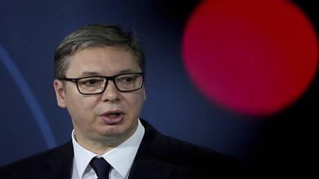 فوتشيتش يرفض اتهامات المعارضة بإساءته للعلاقات مع روسيا