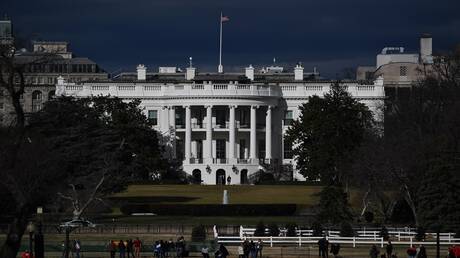 CNN: ترامب يترأس اليوم اجتماعا في المكتب البيضاوي بشأن فنزويلا