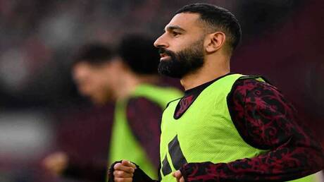 سلوت يعلن موعد مغادرة محمد صلاح معسكر مصر