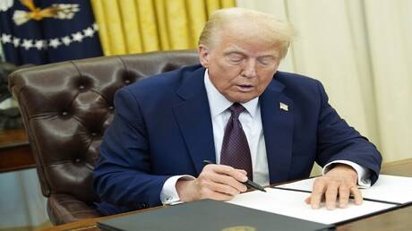 إدارة ترامب توقف رسميا إجراءات الهجرة والتجنيس من 19 دولة