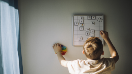 مزيج من 3 مكملات غذائية يحقق نتائج مذهلة في عكس أعراض التوحد