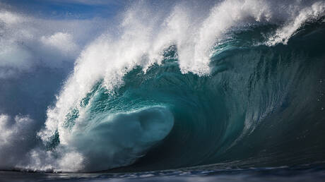 قمر صناعي يلتقط تسونامي بتفاصيل غير مسبوقة