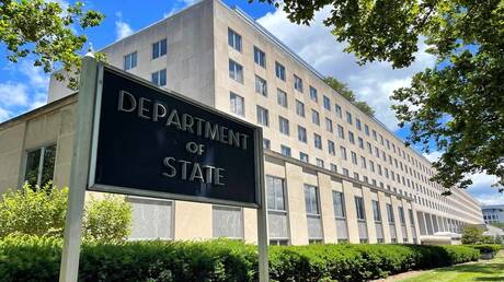 NYT: الروح المعنوية للدبلوماسيين الأمريكيين تدنت إلى مستوى قياسي غير مسبوق