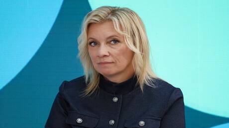 خرافات من "القبو الإنجليزي" .. زاخاروفا ترد على لندن حول اختراق هاتف سكريبال