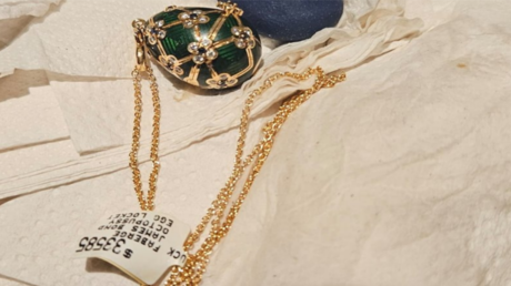 نيوزيلندا.. استعادة قلادة مستوحاة من أحد أفلام جيمس بوند من أحشاء رجل