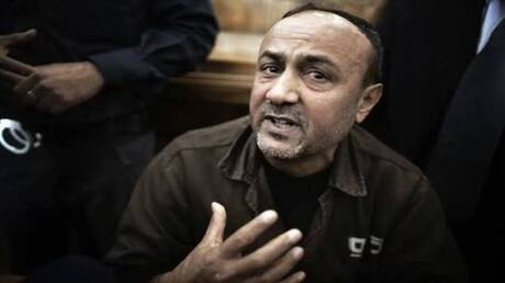 اتصال هاتفي مجهول يحدث صدمة واسعة وسط عائلة ومقربي مروان البرغوثي