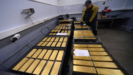 الذهب يرتفع مع توقعات خفض الفائدة الأمريكية.. والفضة تقفز إلى مستوى قياسي