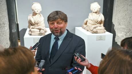  بولندا تعتقل عالم آثار روسي 