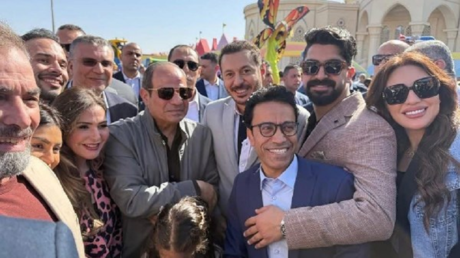 عاجل - مصر.. قرار من السيسي بشأن كبار الفنانين 